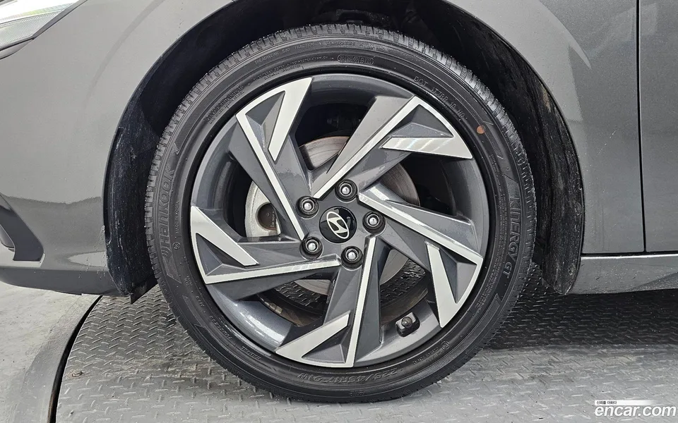 Hyundai Avante CN7 1.6 2023 — thumbnail 2