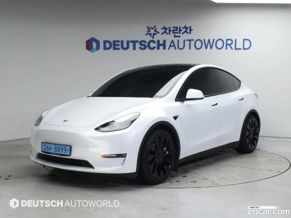 Tesla Model Y AWD 2022 — photo 1, buy with delivery to Moscow