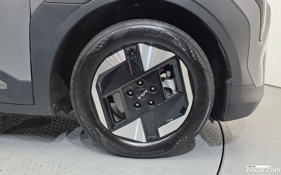 Kia EV3 2WD 2025 — thumbnail 5