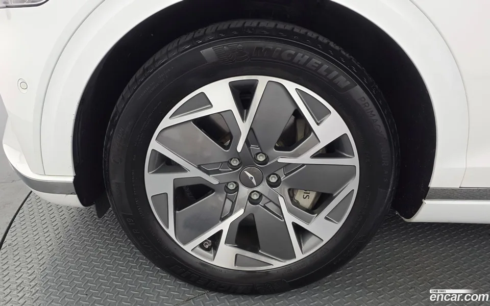 Genesis Electrified GV70 e-AWD 2022 — thumbnail 2