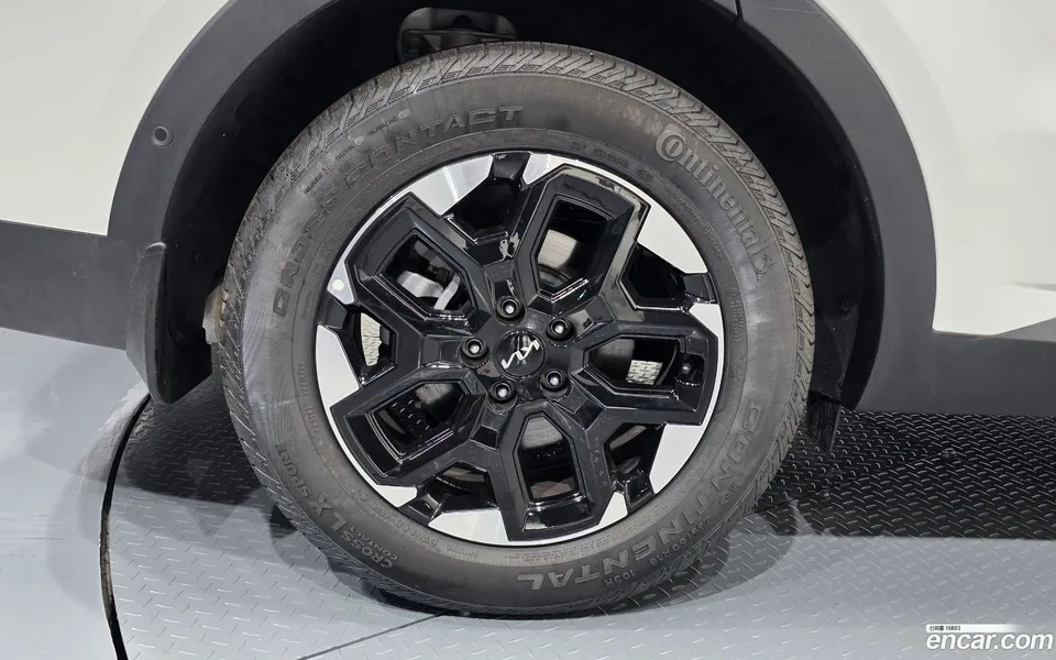 Kia Sorento 2.5T 2WD 2025 — thumbnail 2