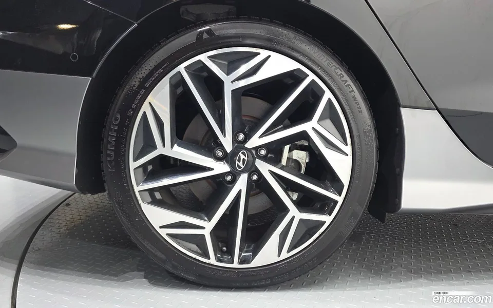 Hyundai Ioniq 6 2024 — thumbnail 5
