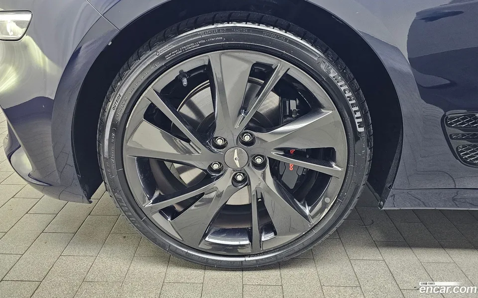 Genesis G70 Shooting Brake 2.0T 2WD 2022 — thumbnail 2