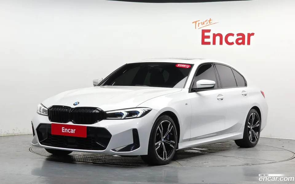 BMW 3 Series 320i M 2023 — photo 1, buy with delivery to Moscow