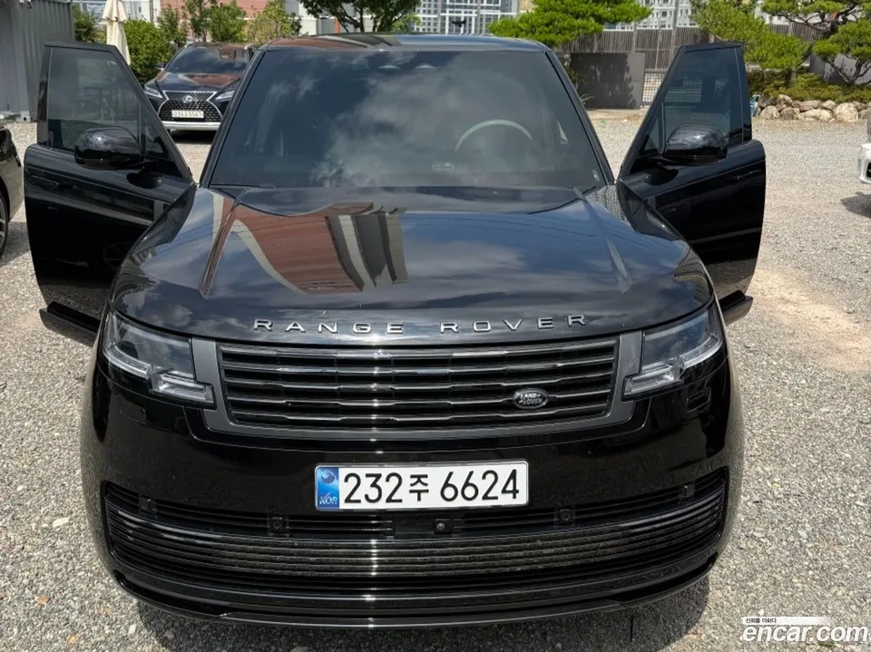 Land Rover Range Rover P615 SV LWB 2024 — thumbnail 3