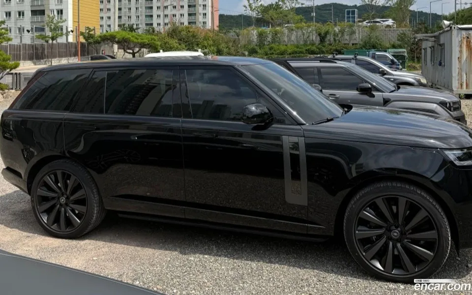 Land Rover Range Rover P615 SV LWB 2024 — photo 1, buy with delivery to Moscow