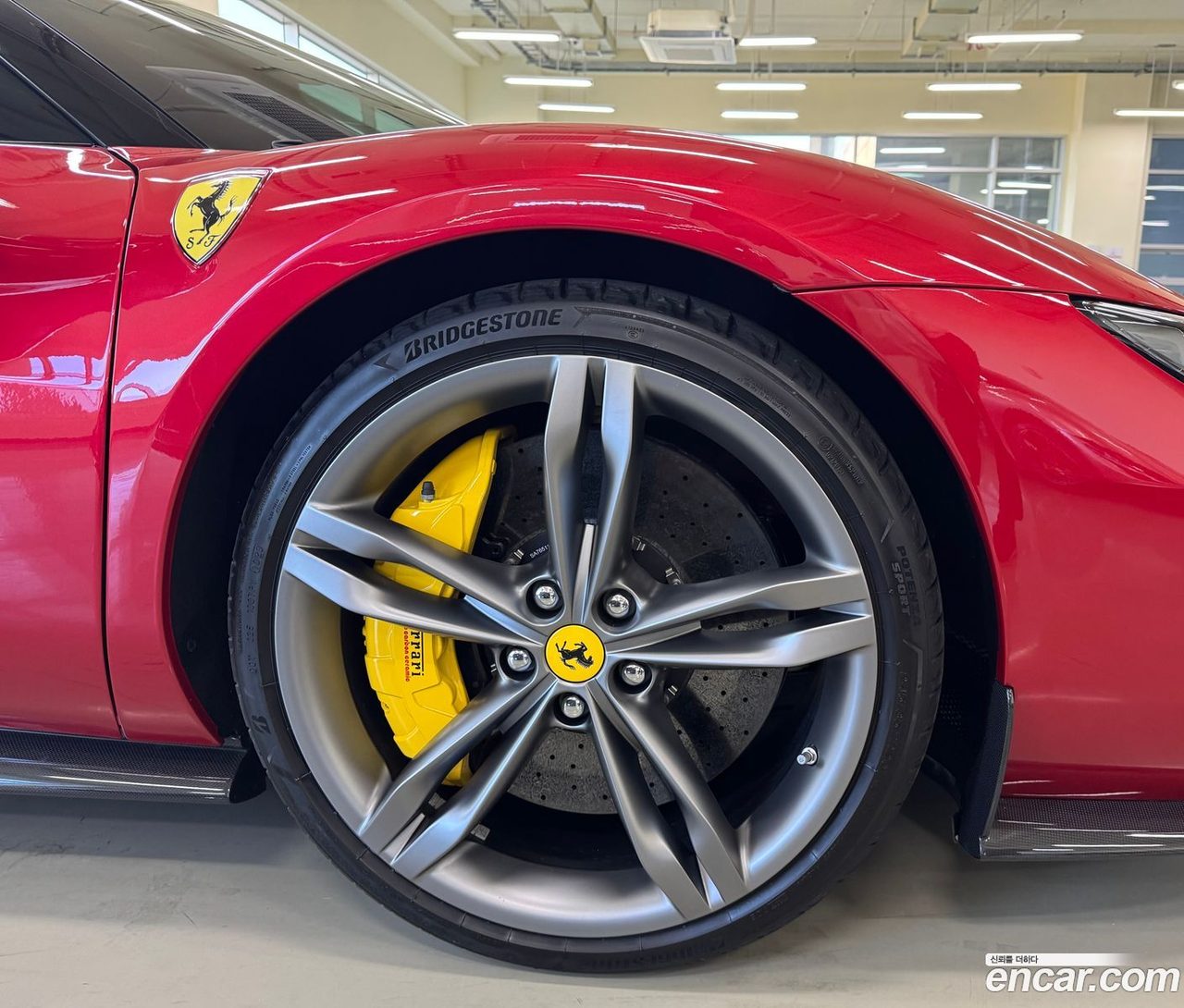 Ferrari 296 GTB 2023 — 2