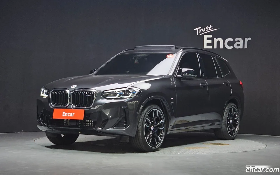 BMW X3 xDrive M40i 2022 — photo 1, buy with delivery to Moscow