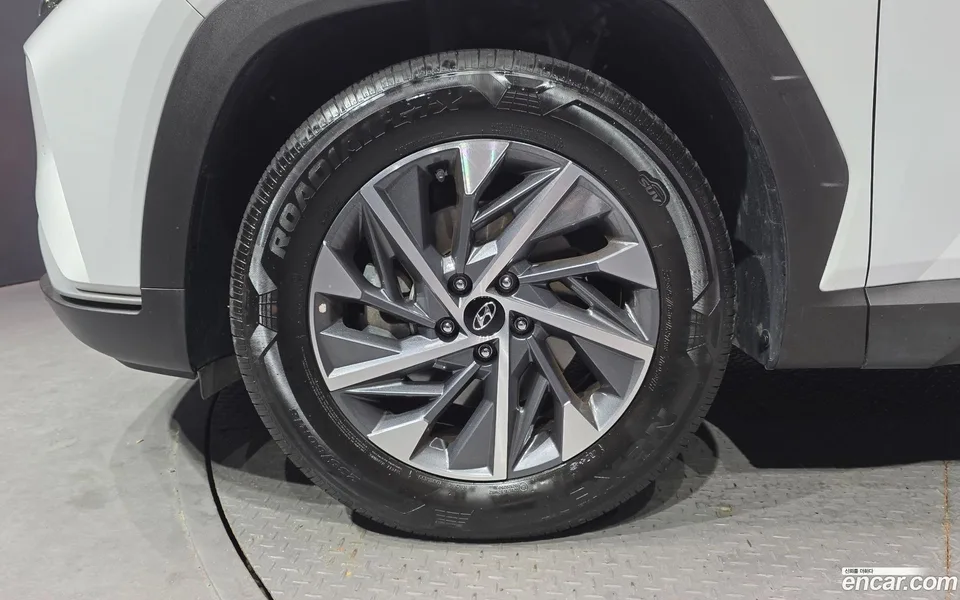 Hyundai Tucson 1.6 2WD 2023 — миниатюра 5