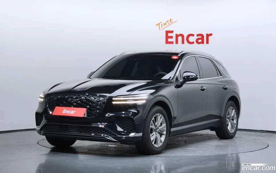 Genesis GV70 2.5T 2WD 2024 — photo 1, buy with delivery to Moscow