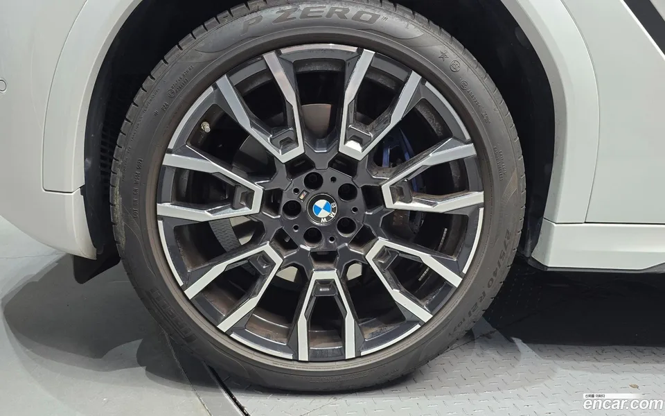 BMW X6 xDrive40i M 2024 — thumbnail 2
