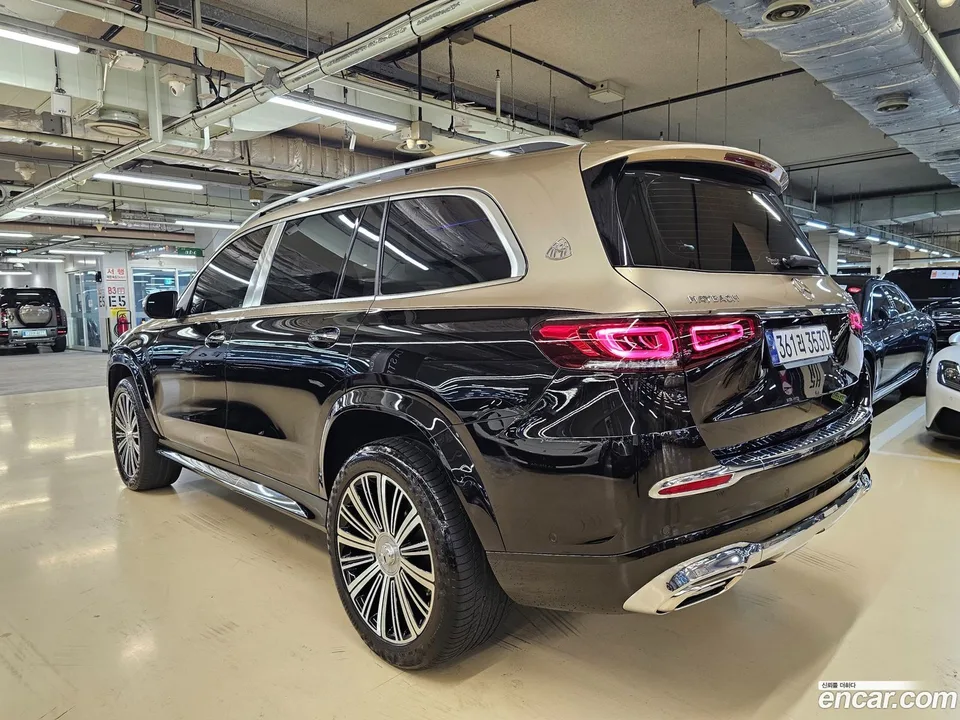 Mercedes-Benz GLS-Class GLS600 4MATIC 2023 — thumbnail 4
