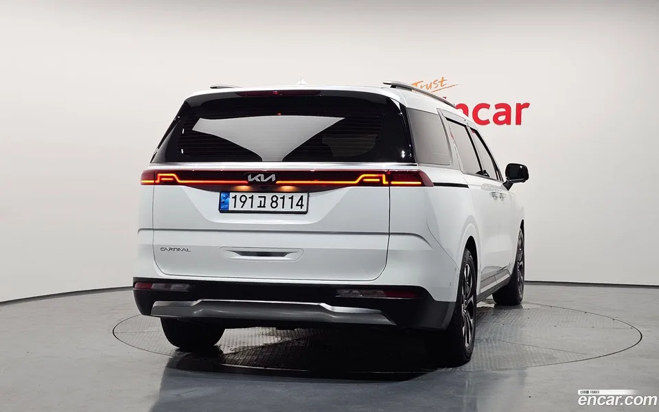 Kia Carnival 7 2023 — миниатюра 4