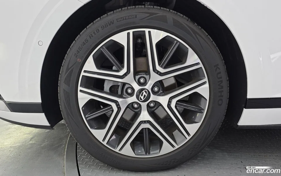 Hyundai Grandeur Hybrid 2024 — миниатюра 2