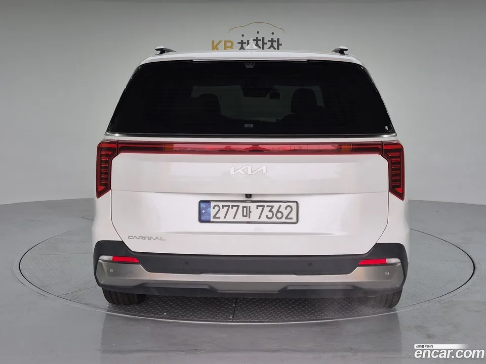 Kia Carnival 9 2024 — thumbnail 2