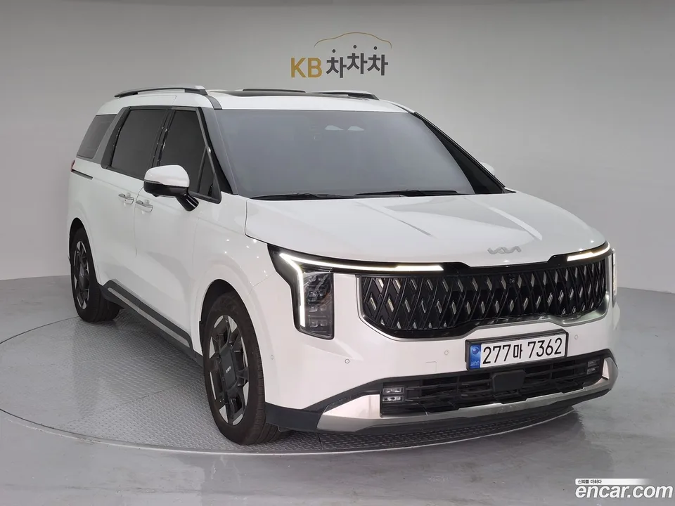 Kia Carnival 9 2024 — thumbnail 3