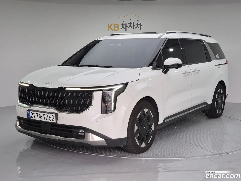 Kia Carnival 9 2024 — photo 1, buy with delivery to Moscow