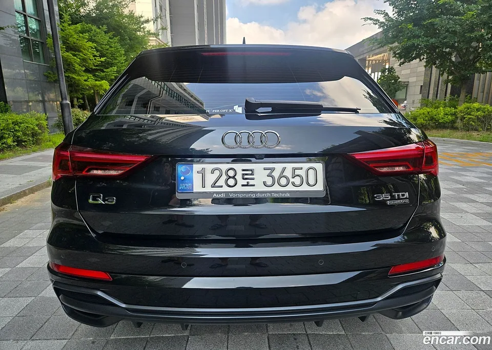 Audi Q3 35 TDI 2022 — thumbnail 2
