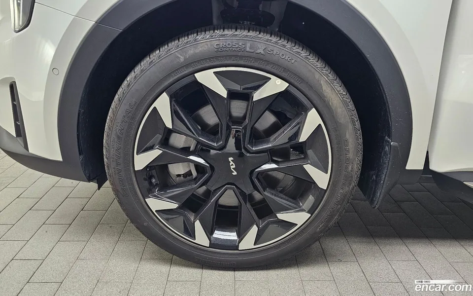 Kia Sorento 2.5T 2WD 2025 — thumbnail 5