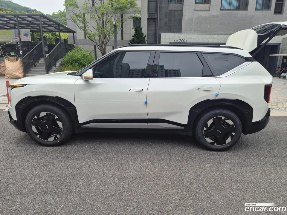 Kia EV5 2WD 2026 — thumbnail 4