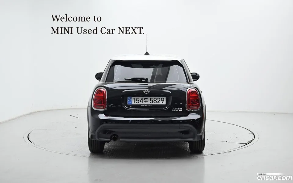 MINI Cooper 5 2022 — thumbnail 4