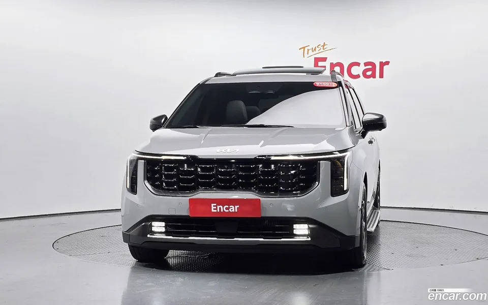 Kia Carnival 9 2024 — thumbnail 3