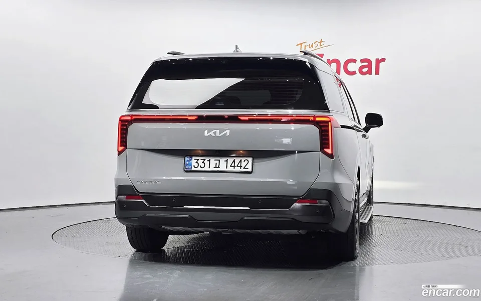 Kia Carnival 9 2024 — thumbnail 4