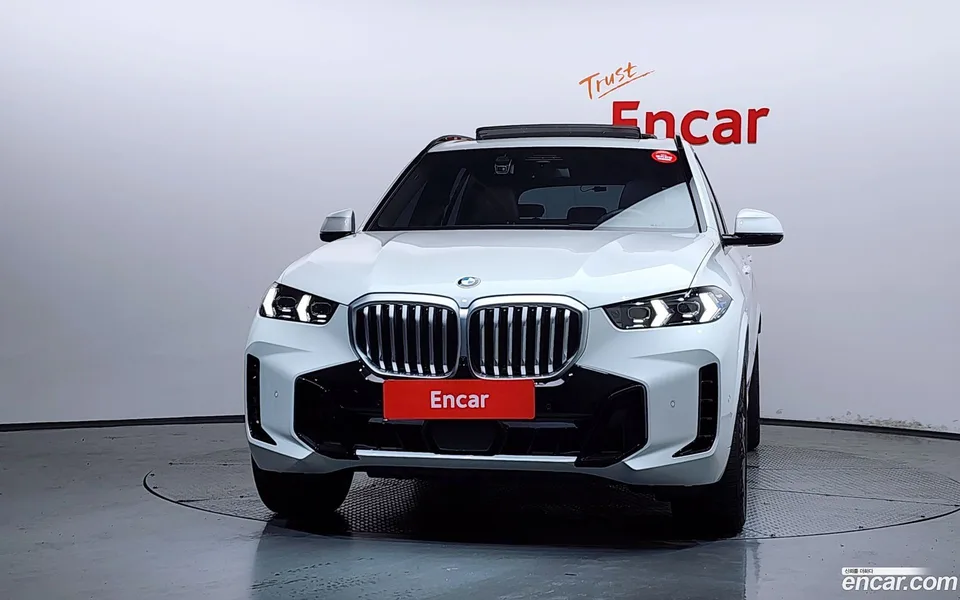 BMW X5 xDrive 40i M 2025 — thumbnail 3
