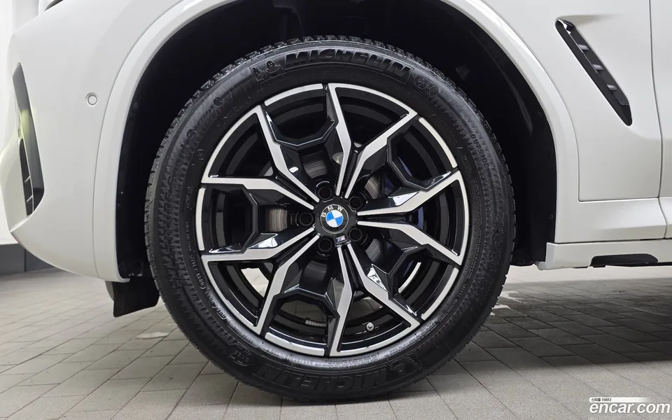 BMW X4 xDrive20d M 2023 — thumbnail 5
