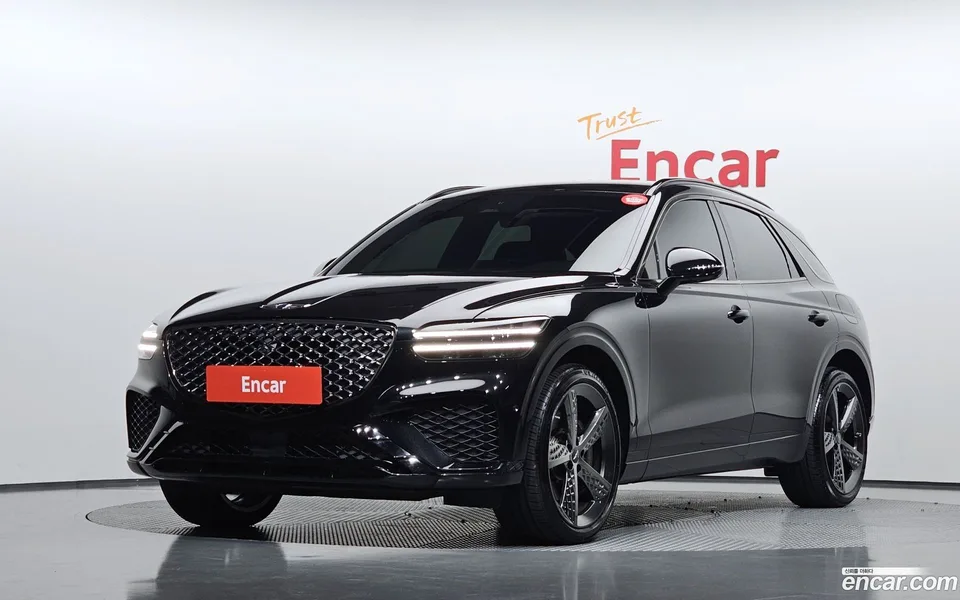 Genesis GV70 2.5T 2WD 2022 — photo 1, buy with delivery to Moscow