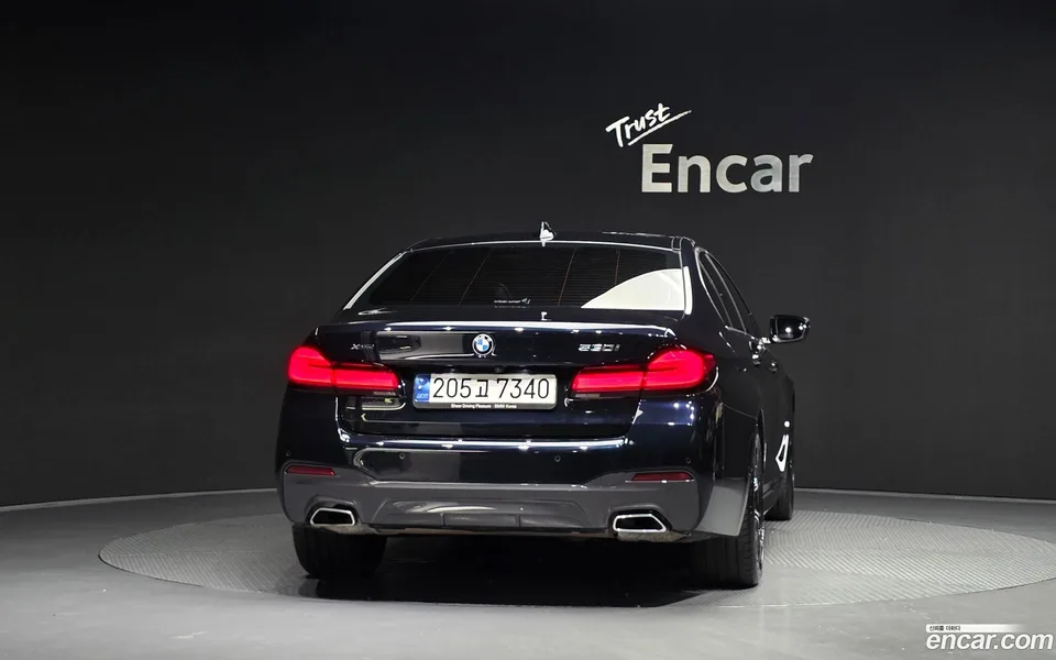 BMW 5 Series 530i xDrive M 2023 — thumbnail 4