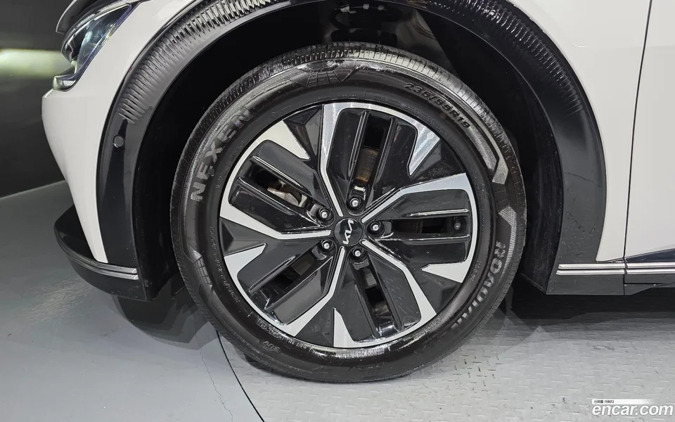 Kia EV6 2024 — thumbnail 5