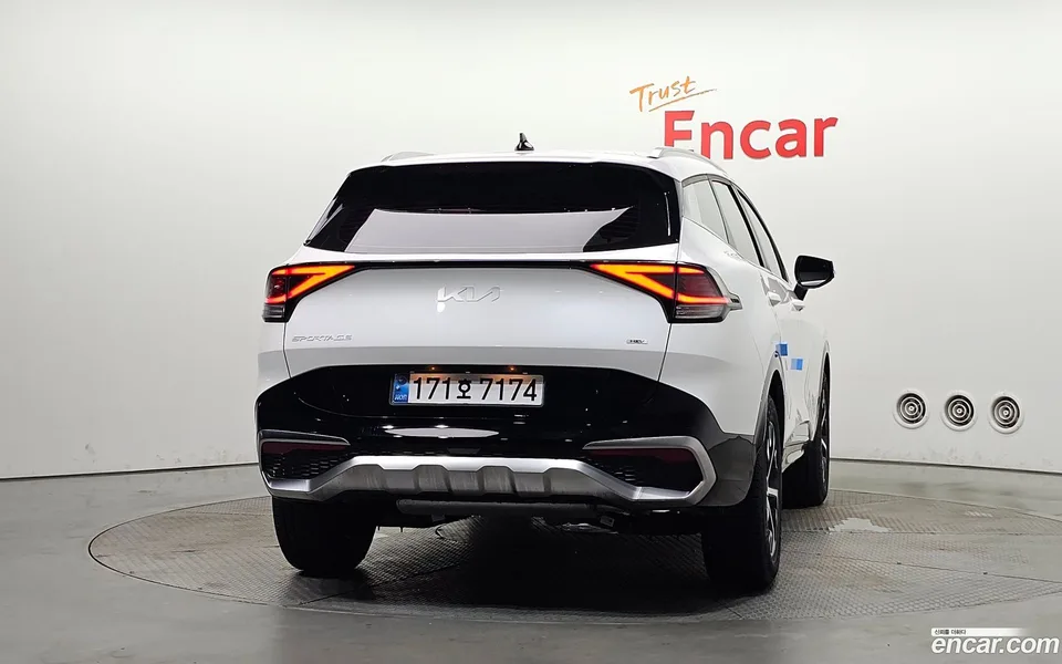 Kia Sportage Hybrid 2WD 2024 — thumbnail 4
