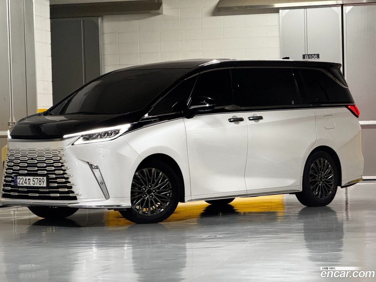 Lexus LM 2024 — 3