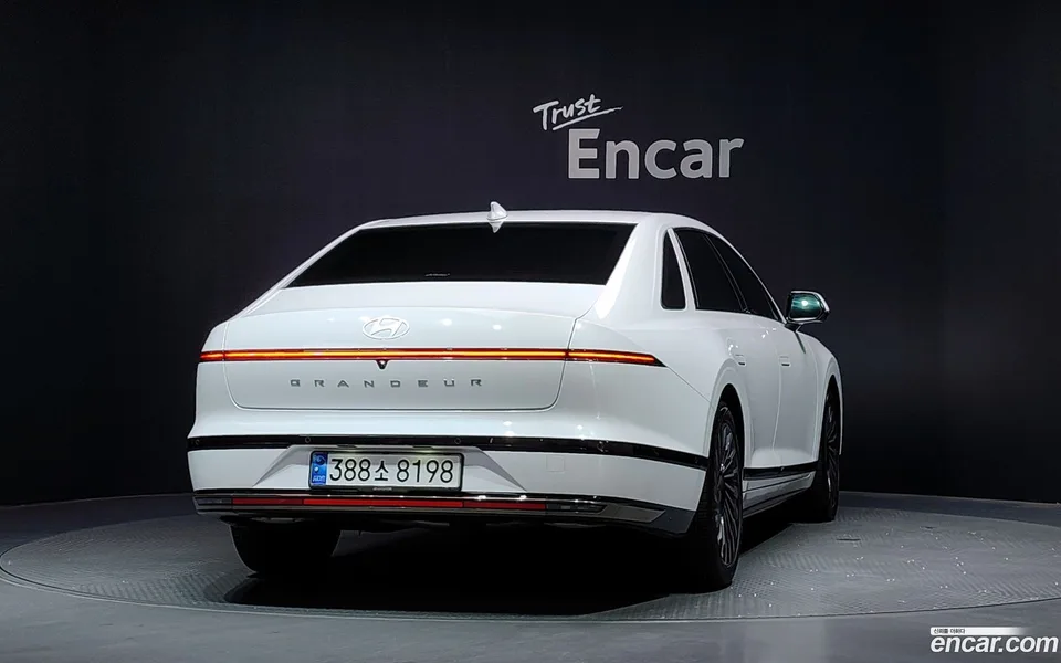Hyundai Grandeur Hybrid 2024 — thumbnail 4
