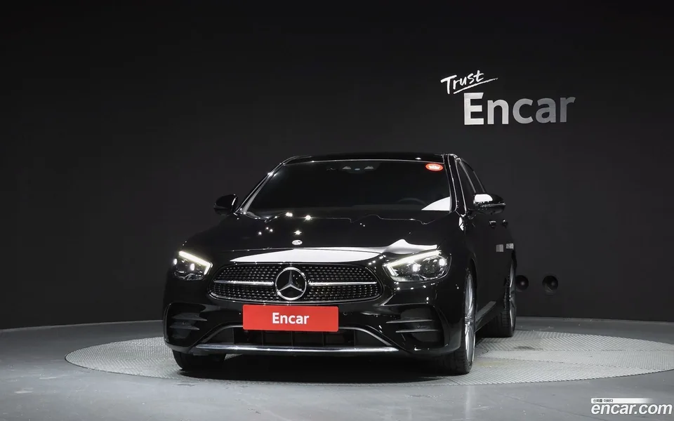 Mercedes-Benz E-Class E350 4MATIC AMG Line 2022 — thumbnail 3