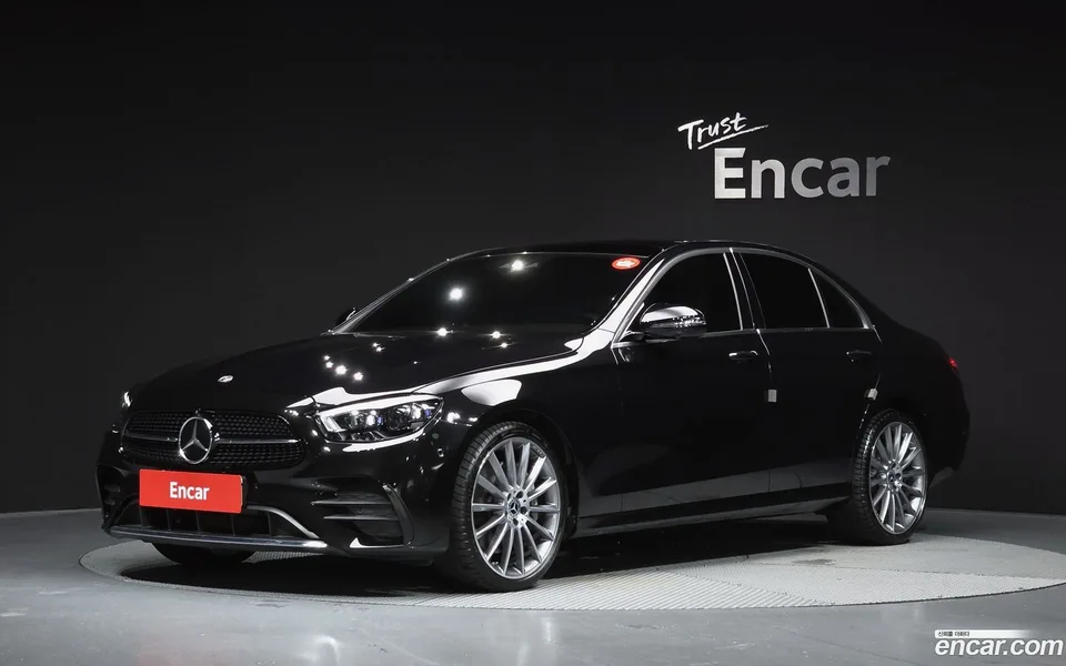 Mercedes-Benz E-Class E350 4MATIC AMG Line 2022 — photo 1, buy with delivery to Moscow