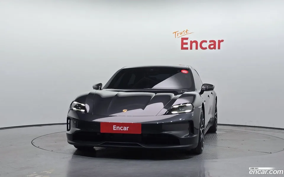 Porsche Taycan 4S 2025 — thumbnail 3