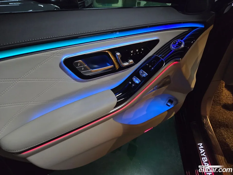 Mercedes-Benz S-Class S580 4MATIC 2023 — thumbnail 3
