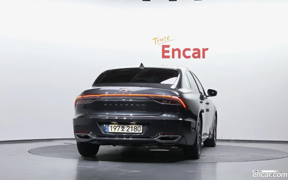Hyundai Grandeur IG 3.0 LPi () 2022 — thumbnail 4