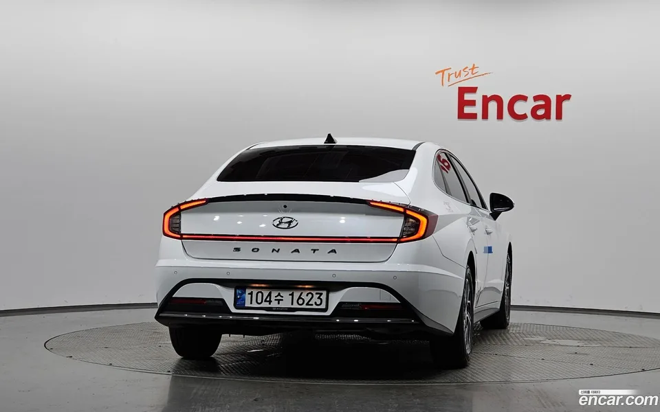 Hyundai Sonata Hybrid 2022 — thumbnail 4