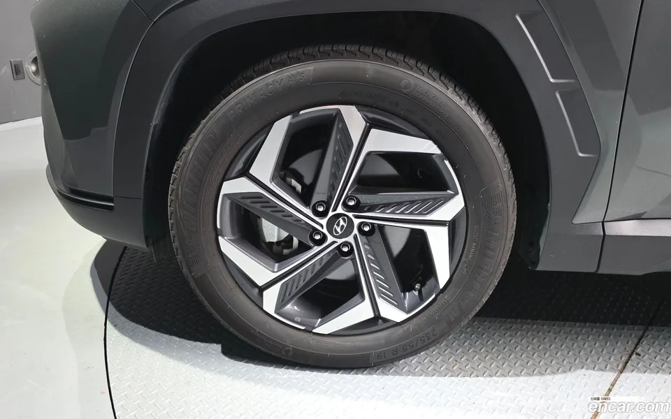 Hyundai Tucson 1.6 4WD 2023 — thumbnail 5