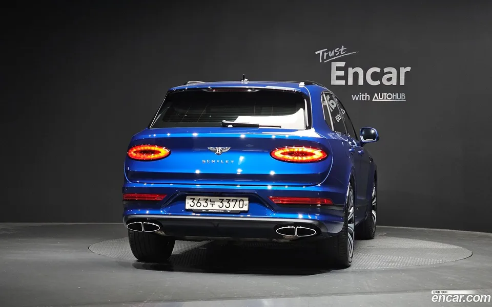 Bentley Bentayga 4.0 V8 2022 — thumbnail 4