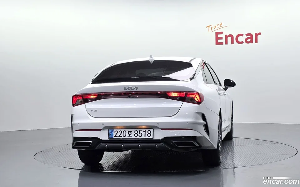 Kia K5 2.0 2023 — thumbnail 4