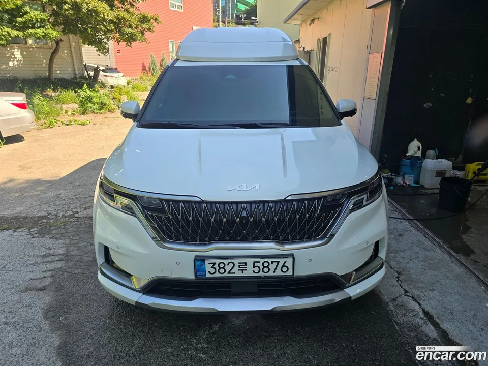 Kia Carnival 7 2022 — thumbnail 3