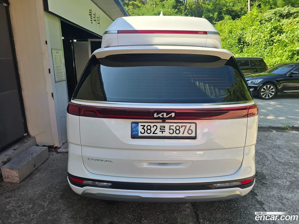 Kia Carnival 7 2022 — thumbnail 4