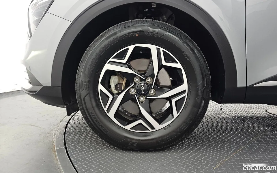 Kia Sportage 2.0 2WD 2022 — thumbnail 2