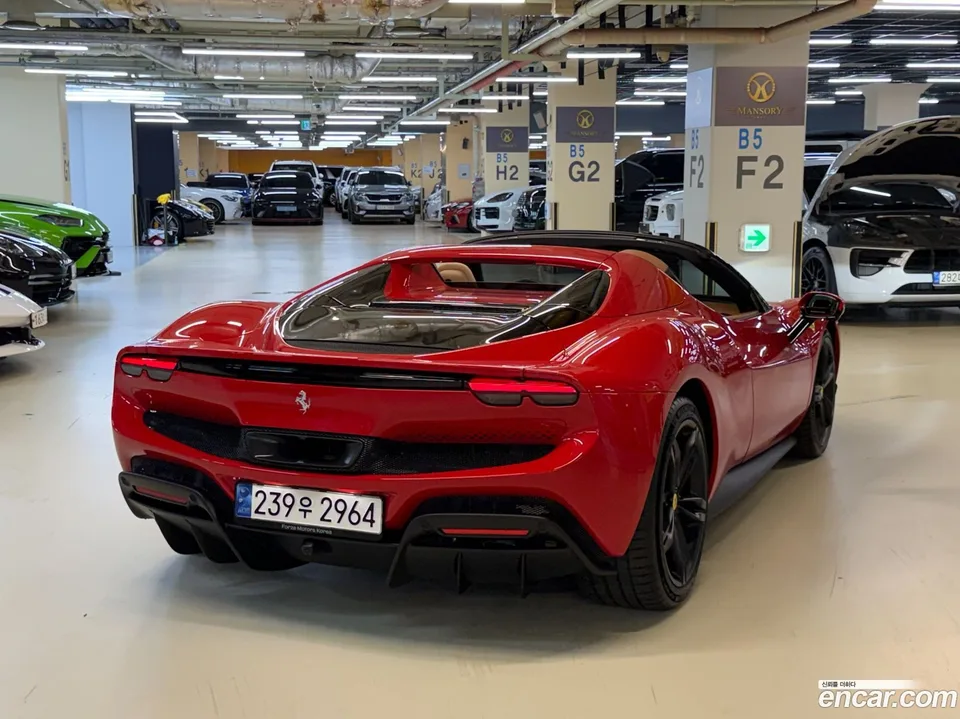 Ferrari 296 GTS 3.0 V6 2024 — thumbnail 3
