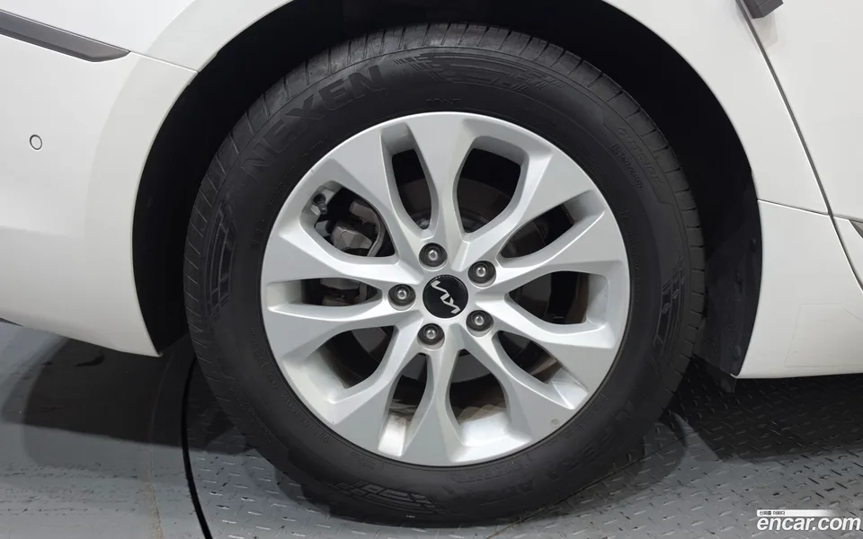 Kia K8 2.5 2WD 2022 — thumbnail 5