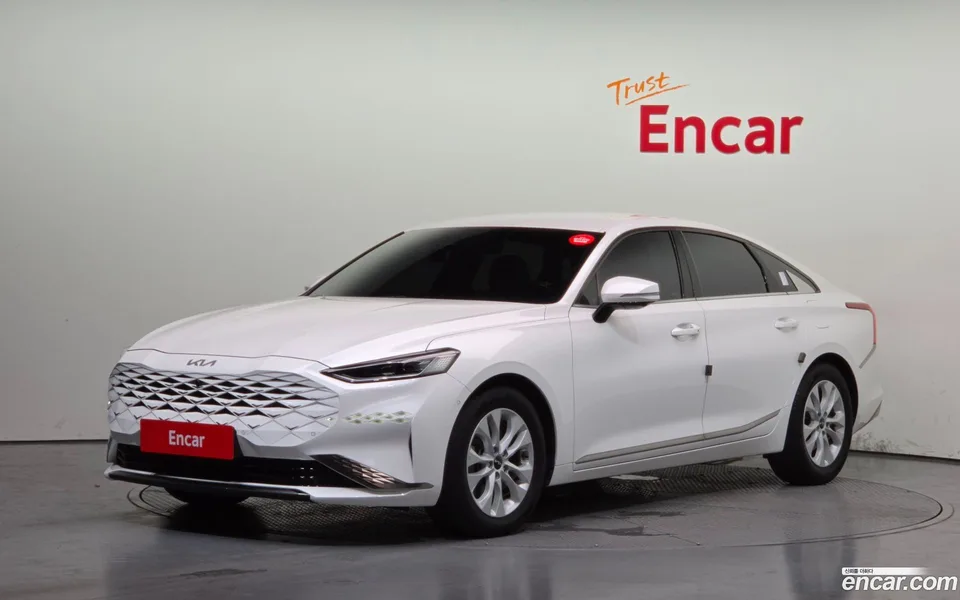 Kia K8 2.5 2WD 2022 — photo 1, buy with delivery to Moscow